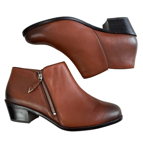 Vionic Jolene Brown Leather Blocked Heel Ankle Booties in Mocha Size 9.5 - Picture 5 of 16